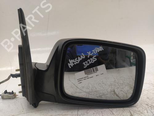 Used Right mirror NISSAN X-TRAIL I (T30) 2.2 DCi FWD (114 hp) 18114537