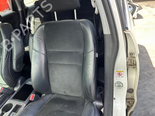 Used Left front seat HONDA CR-V III (RE_) 2.2 i-DTEC 4WD (RE6) (150 hp) 26234368