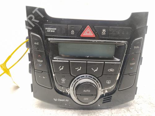 Used Climate control HYUNDAI i30 (GD) [2011-2025]  21023440