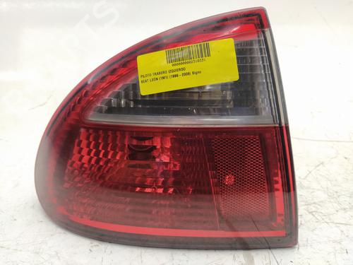 Used Left taillight SEAT LEON (1M1) 1.9 TDI (90 hp) 21831559