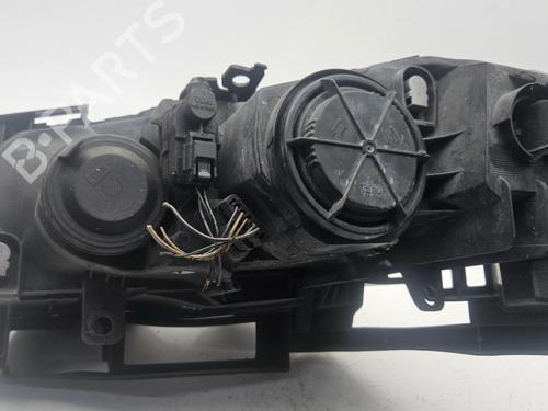 Højre forlygte RENAULT MEGANE II (BM0/1_, CM0/1_) 1.6 16V (BM0C, CM0C) (113 hp) 30635380