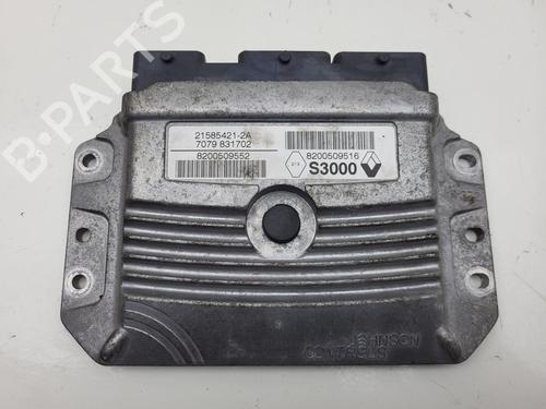 Used Engine control unit (ECU) RENAULT MEGANE II (BM0/1_, CM0/1_) [2001-2012]  13330193