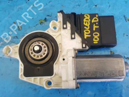 Used Right rear window motor SEAT TOLEDO II (1M2) [1998-2006]  1322767