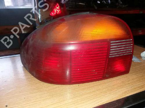 Used Right taillight FORD MONDEO II (BAP) 1.6 i (90 hp) 1805464
