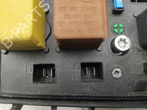 Fuse box OPEL ASTRA H (A04) 1.7 CDTI (L48) | BP3268698E1 