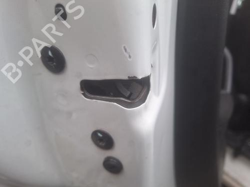 Używane Zamek drzwi tylnych lewych PEUGEOT 208 I (CA_, CC_) 1.6 HDi (114 hp) 30717231