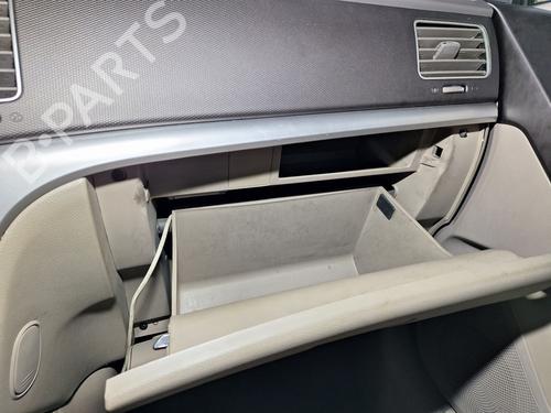 Glove box SSANGYONG KORANDO (CK) 2.0 e-XDi | BP38935558C95 - Image 2