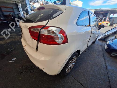 Left front steering knuckle KIA RIO III (UB) 1.25 CVVT | BP39185400M25 - Image 4
