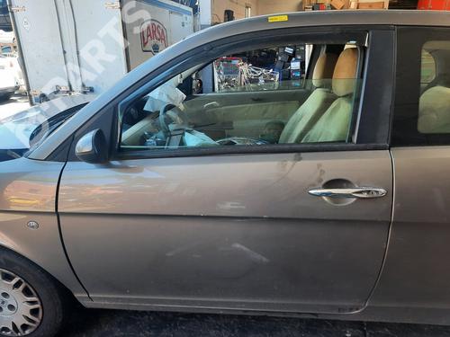 Used Left front door Left front door LANCIA YPSILON (843_) 1.2 (843.AXL1A) (69 hp) 10112328 10112328