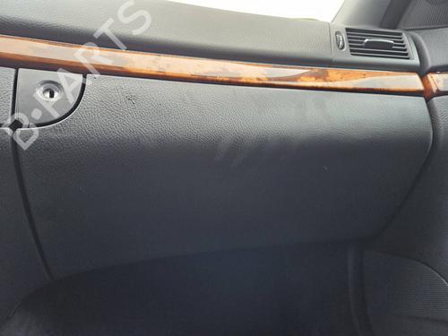 Used Glove box MERCEDES-BENZ E-CLASS (W211) E 220 CDI (211.006) (150 hp) 16642589
