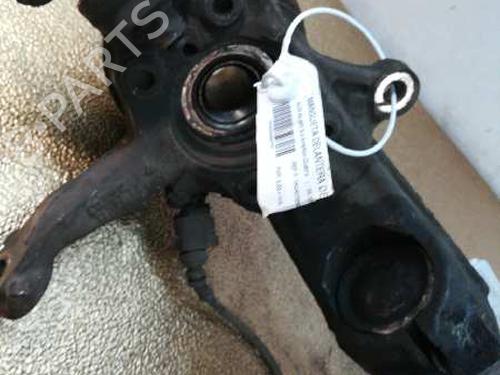 Used Right front steering knuckle AUDI A3 Sportback (8PA) 3.2 V6 quattro (250 hp) 2132133