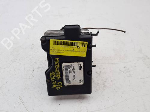 Used ABS pump MERCEDES-BENZ C-CLASS (W202) C 250 Turbo-D (202.128) (150 hp) 7655681