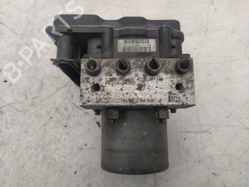 Used ABS pump RENAULT MEGANE II (BM0/1_, CM0/1_) [2001-2012]  13251916