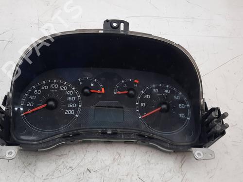 Used Instrument cluster FIAT PANDA (169_) 1.2 (169.AXB11, 169.AXB1A) (60 hp) 7185040