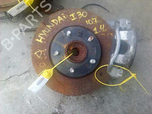 Used Right front steering knuckle Right front steering knuckle HYUNDAI i30 (FD) [2007-2012] 2682918 2682918