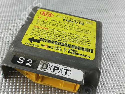 Airbag module KIA SHUMA II Saloon (FB) 1.6 (101 hp) 575718