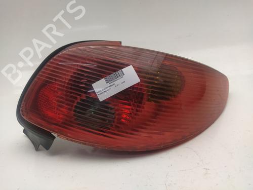 Used Right taillight PEUGEOT 206 CC (2D) 1.6 16V (2DNFUF, 2DNFUR) (109 hp) 22332155