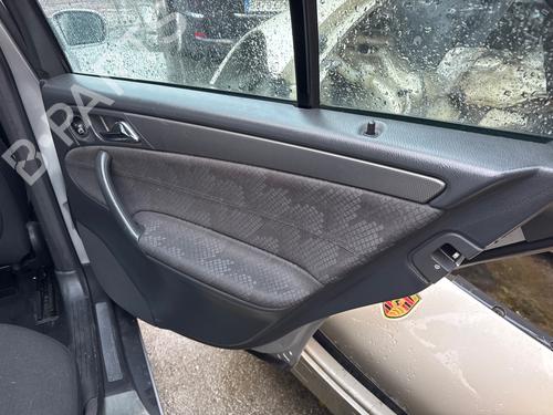 Høyre bakpanel MERCEDES-BENZ C-CLASS (W203) C 220 CDI (203.006) (136 hp) 32234578