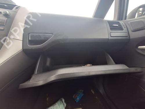 Used Glove box TOYOTA AURIS (_E15_) [2006-2013]  31991835