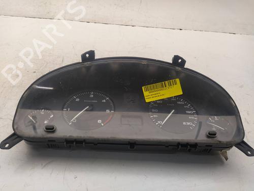 Used Instrument cluster PEUGEOT 406 (8B) [1995-2005]  12455792