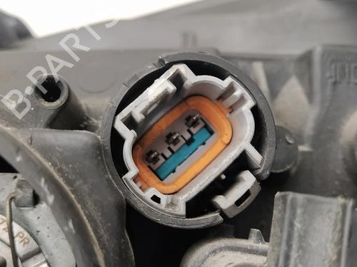 Right headlight NISSAN PRIMERA Hatchback (P10) 2.0 D | BP22383272C29 