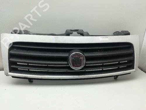 Calandra anteriore FIAT SCUDO Bus (270_, 272_) 2.0 D Multijet (120 hp) 5861434