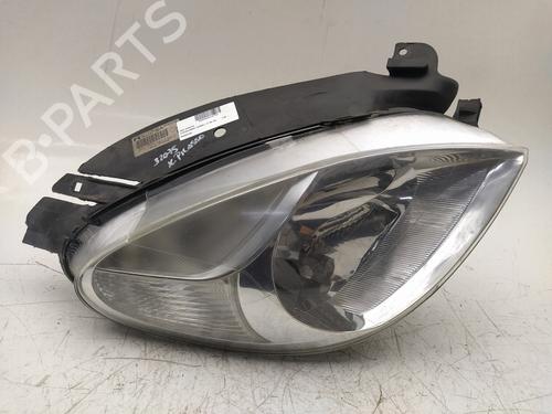 Right headlight CITROËN XSARA PICASSO (N68) 1.6 HDi (90 hp) 18116672