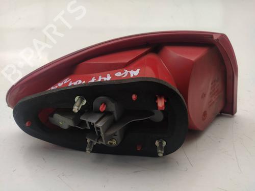 Right taillight ALFA ROMEO 147 (937_) 1.9 JTD (937.AXD1A, 937.BXD1A, 937.AXV1A, 937.BXB1A,... | BP10546713C35 