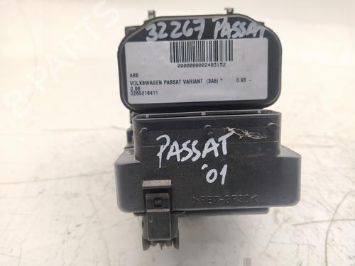 Used ABS pump VW PASSAT B3/B4 (3A2, 35I) [1988-1997]  19253575