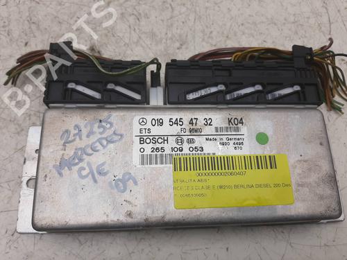 Used Control unit MERCEDES-BENZ E-CLASS (W210) E 220 D (210.004) (95 hp) 9276636