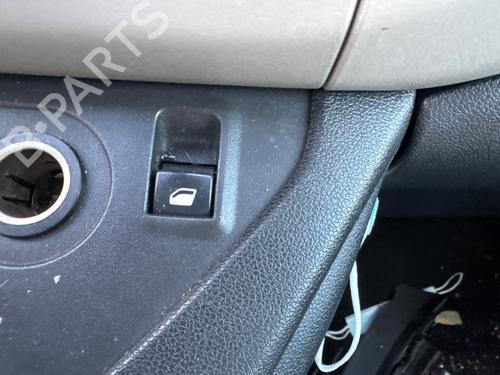 Used Right front window switch CITROËN BERLINGO MULTISPACE (B9) 1.6 HDi 90 (92 hp) 32079078
