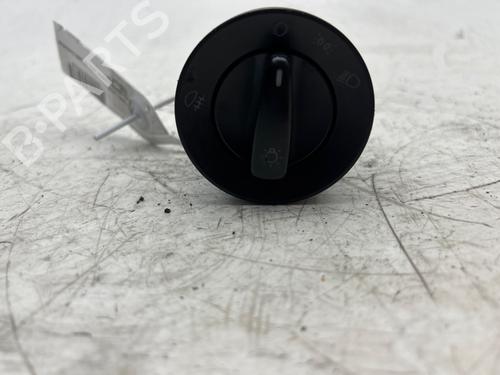 Used Headlight switch VW PASSAT B5.5 (3B3) 1.6 (102 hp) 26491898