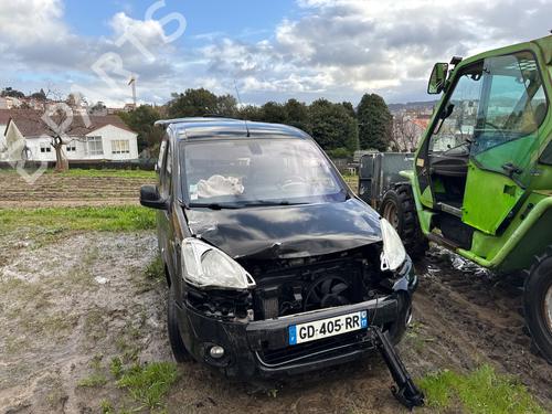 Used Steering rack CITROËN BERLINGO MULTISPACE (B9) 1.6 HDi 90 (92 hp) 32079085