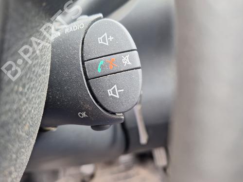 Switch DACIA DUSTER SUV Van 1.6 16V Hi-Flex | BP18869132I30 