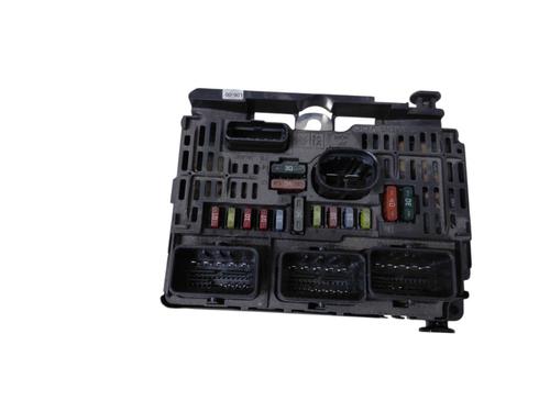 Used Fuse box Fuse box 38535007 38535007