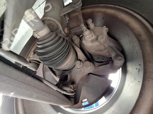 Used Left front steering knuckle Left front steering knuckle CHEVROLET CRUZE (J300) 2.0 CDI (163 hp) 33470728 33470728