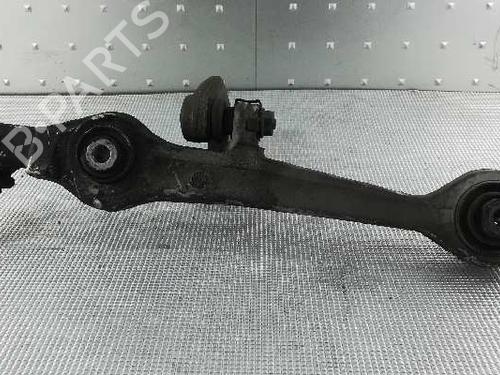 Braccio di sospensione anteriore destra AUDI A6 C5 (4B2) 2.4 (165 hp) 3226952