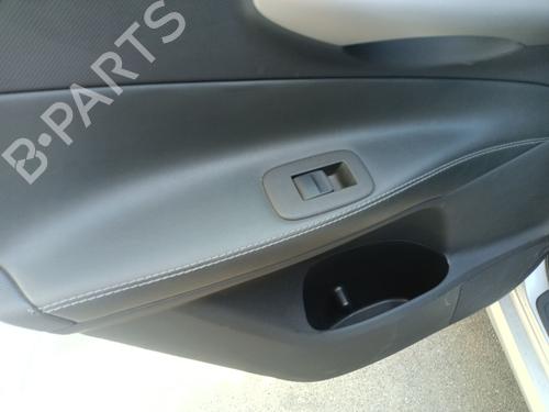 Used Left rear window switch TOYOTA AURIS (_E15_) [2006-2013]  29299123