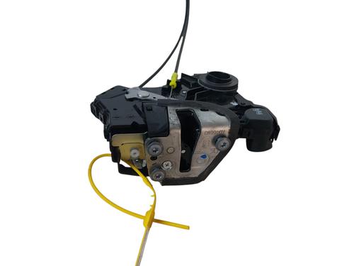 front-right-lock-toyota-auris-_e18_-2012-2013-2014-2015-2016-2017-2018-2019-34718637 main image