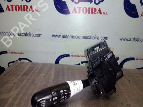 Used Steering column stalk TOYOTA YARIS (_P1_) 1.0 (SCP10_, SCP10R) (68 hp) 1333058
