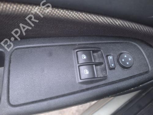 Used Left front window switch FIAT BRAVO II (198_) [2006-2016]  30175497