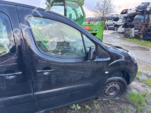 Used Right front door CITROËN BERLINGO MULTISPACE (B9) 1.6 HDi 90 (92 hp) 32079115