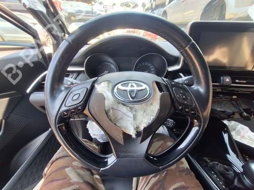 rat-toyota-c-hr-_x1_-2016-37995290 main image