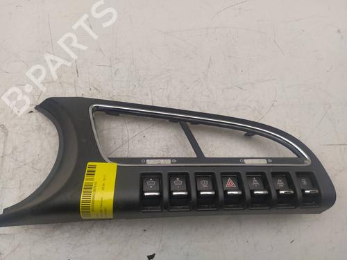 Used Warning switch PEUGEOT 3008 I MPV (0U_) 1.6 HDi (109 hp) 11106007