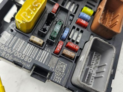 Used Fuse box PEUGEOT 308 SW I (4E_, 4H_) [2007-2014]  30905768