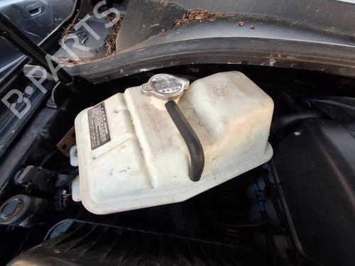 expansion-tank-kia-sorento-i-jc-2002-2003-2004-2005-2006-2007-2008-2009-2010-2011-37234342 main image