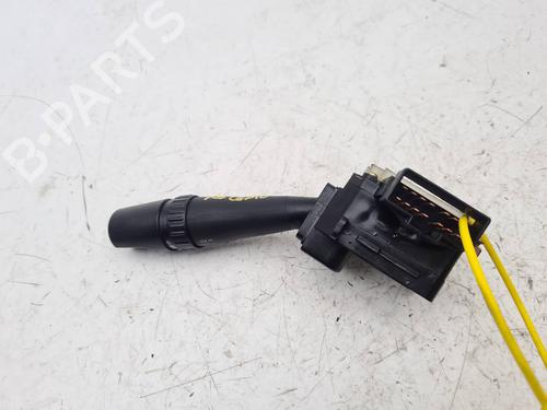 Used Steering column stalk KIA CERATO I Saloon (LD) 1.5 CRDi (102 hp) 7992705