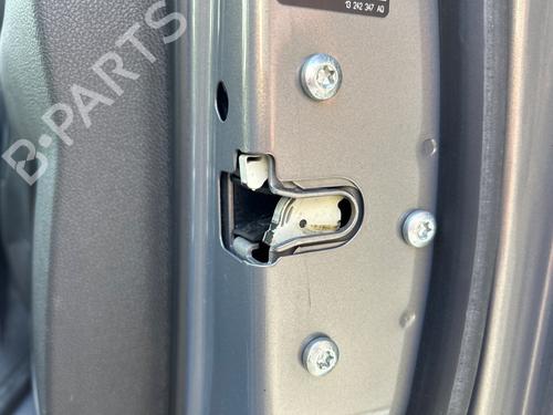 Used Front right lock OPEL MERIVA B MPV (S10) [2010-2017]  26234331