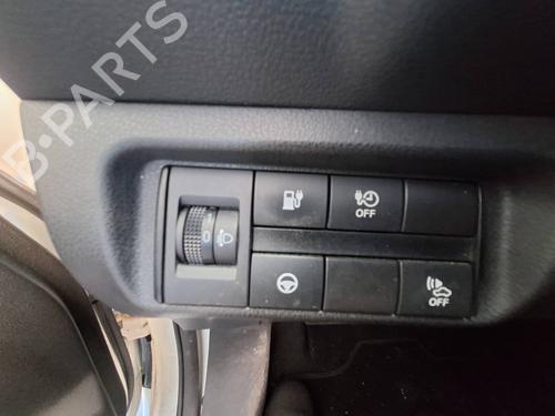 forlygtekontakt-nissan-leaf-ze1-2017-39185356 main image