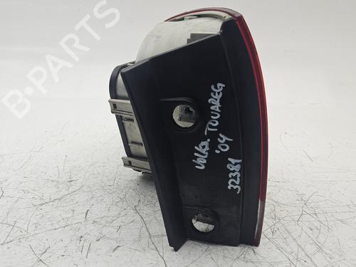Right taillight VW TOUAREG (7LA, 7L6, 7L7) 2.5 R5 TDI | BP18860347C35 